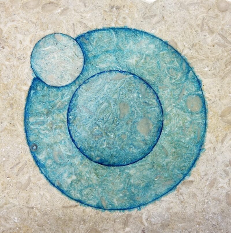 Anne-Laure Wuillai, Mini-piscine-spa (ronde avec assise), 2025