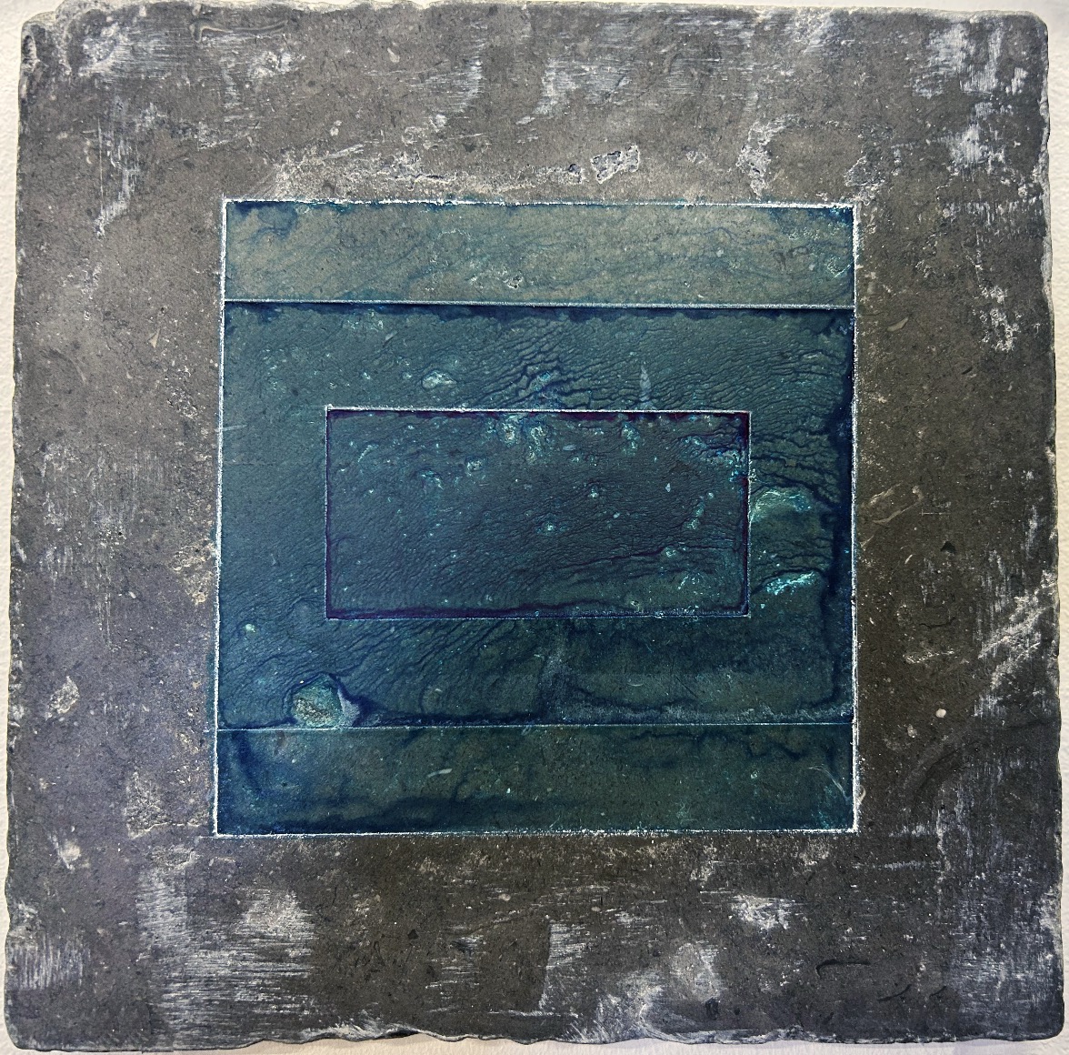 Anne-Laure Wuillai, Mini-piscine-spa (carrée avec assise),  2025