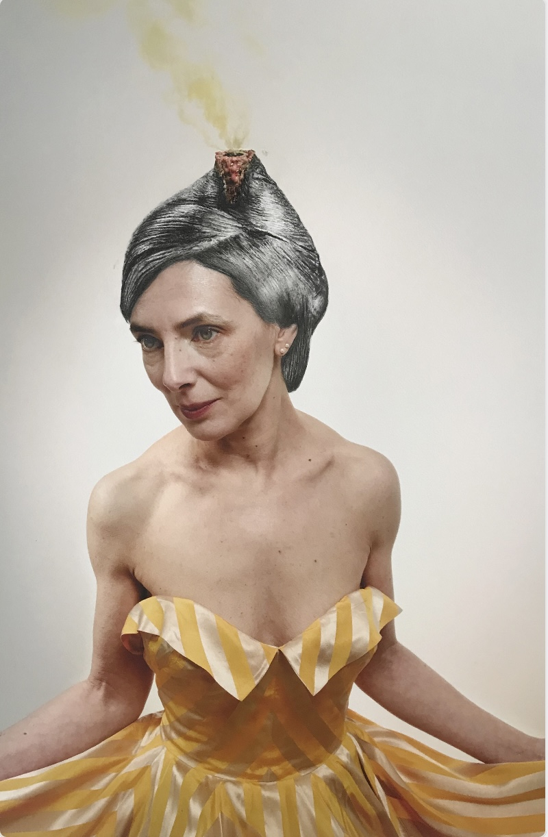Natacha Lesueur, Fee qui fume, 2020, Monotype à la mine de graphite sur épreuve photographique pigmentaire fine art, 75 x 50 cm © Natacha Lesueur